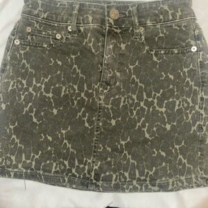 Stylish Leopard Print Skirt